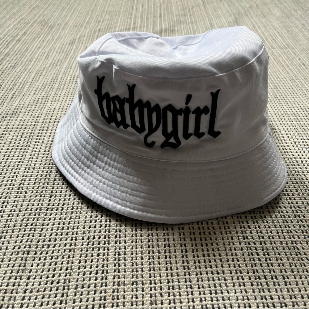 Reversible Bucket Hat in Black and White